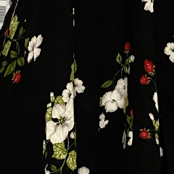 Forever 21 Floral Romper - Picture 2 of 6